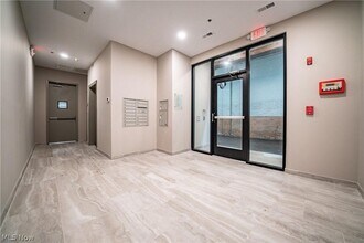 3800 Euclid Ave in Cleveland, OH - Building Photo - Building Photo