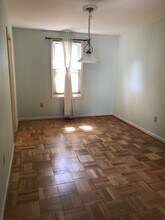 647 Azalea Dr in Rockville, MD - Building Photo - Building Photo