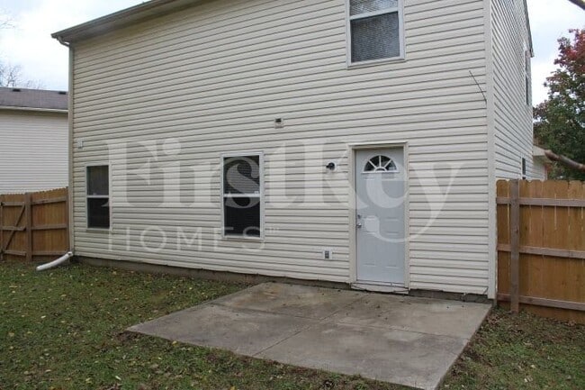 4366 Village Trace Ct in Indianapolis, IN - Building Photo - Building Photo