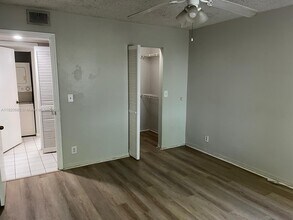 4055 W McNab Rd in Pompano Beach, FL - Building Photo - Building Photo