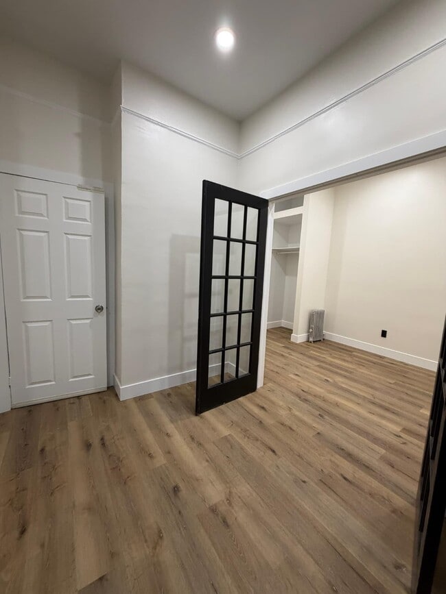 42 Clerk St in Jersey City, NJ - Building Photo - Building Photo