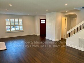 104 Banff Way in Petaluma, CA - Building Photo - Building Photo