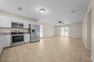 10 Raccoon Ln in Spring, TX - Building Photo - Building Photo