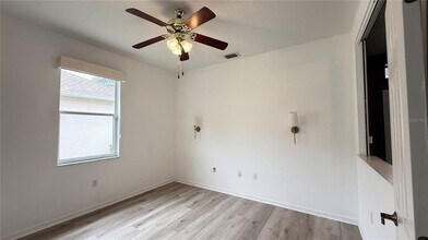 1155 Millbrook Cir in Bradenton, FL - Building Photo - Building Photo