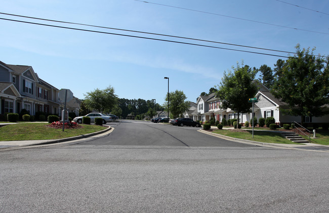 Autumn Trace Apartments in Raleigh, NC - Building Photo - Building Photo