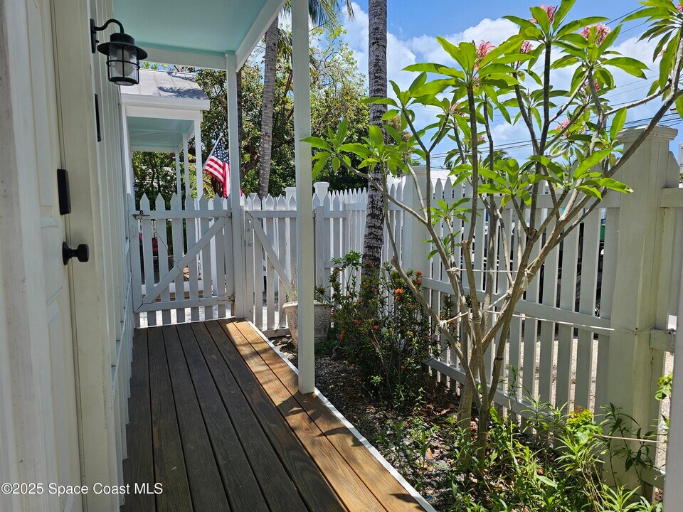 709 Emma St in Key West, FL - Building Photo