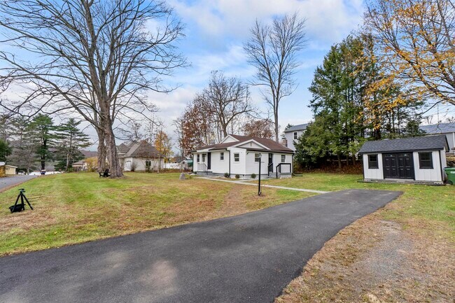 5 Pine Trail in Avon, CT - Building Photo - Building Photo