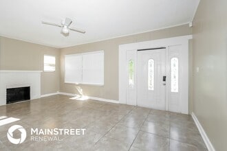 733 Valley Forge Rd in West Palm Beach, FL - Foto de edificio - Building Photo