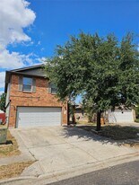 5605 Clyde Ln in Austin, TX - Building Photo