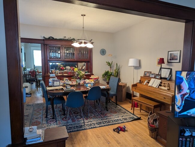 3128 10th Ave S, Unit #1