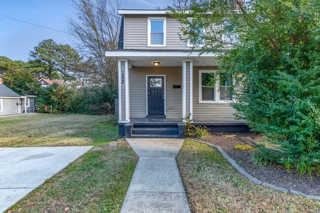 1552 Fleetwood Ave, Unit 3641-40 in Norfolk, VA - Building Photo - Building Photo