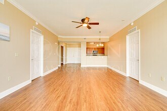 2801 S Ridgewood Ave in South Daytona, FL - Building Photo - Building Photo