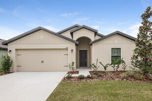 745 Chatham Walk in Ruskin, FL - Building Photo
