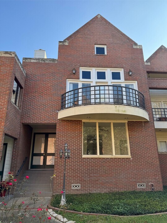 11842 Taylorcrest Rd in Houston, TX - Building Photo