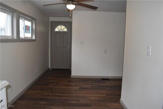 205 McFadden St in St. Clairsville, OH - Building Photo - Building Photo