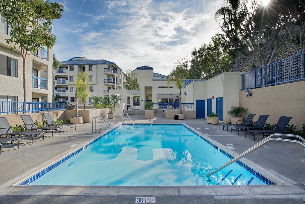 Marbrisa in Long Beach, CA - Building Photo