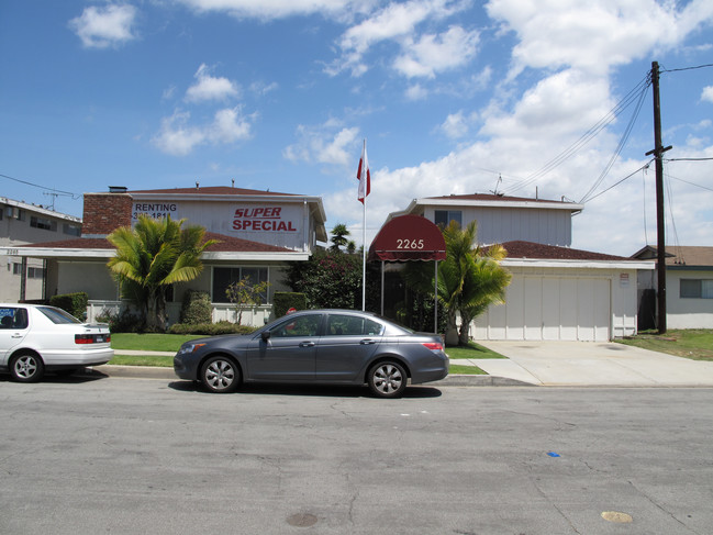 2265 W 241st St in Lomita, CA - Building Photo - Building Photo