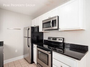 1208 Indianola Ave in Columbus, OH - Building Photo - Building Photo