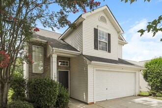 707 Almora Dr in Charlotte, NC - Building Photo - Building Photo