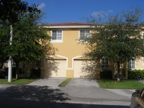 Bernford Townhouse Community Apartments in Hallandale Beach, FL - Building Photo - Building Photo