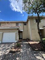4030 NW 90th Way in Sunrise, FL - Building Photo