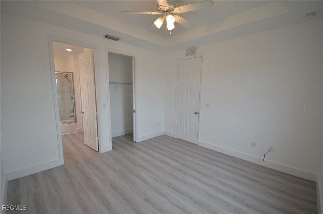 8581 Agate St in Port Charlotte, FL - Building Photo