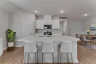 4695 W Aurora St in Fayetteville, AR - Building Photo - Building Photo