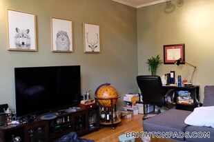 1874 Commonwealth Ave, Unit 1 in Boston, MA - Building Photo