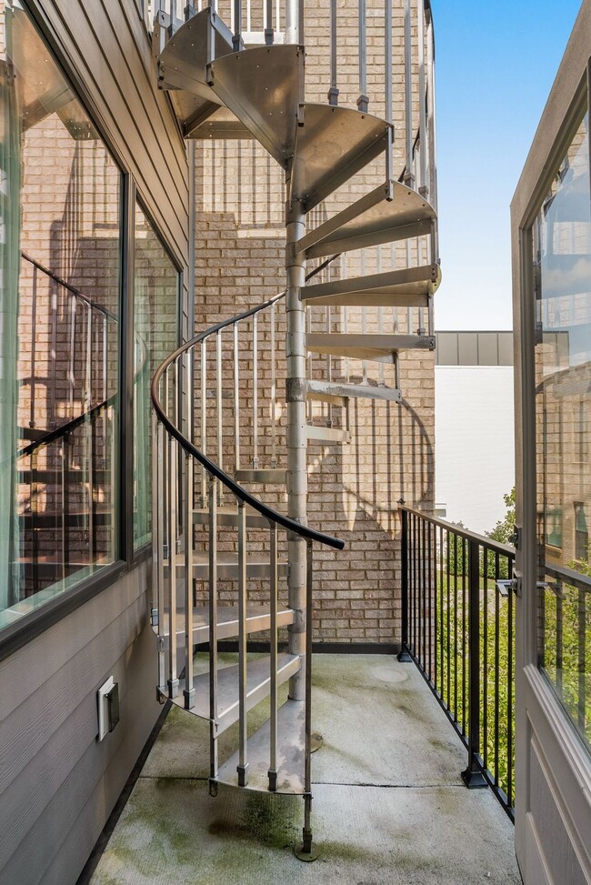 1613 Marshall Hollow Dr, Unit #302 in Nashville, TN - Building Photo - Building Photo