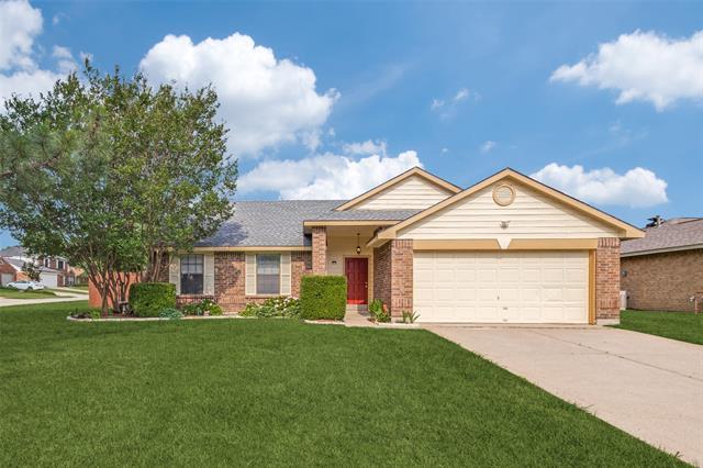 property at 5401 Briar Ln