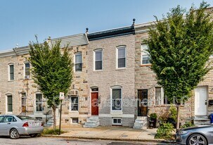 3210 E Fairmount Ave in Baltimore, MD - Building Photo