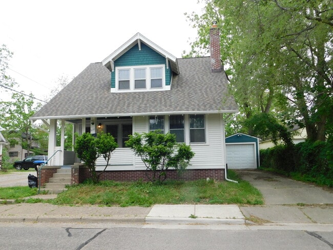 310 Olive St