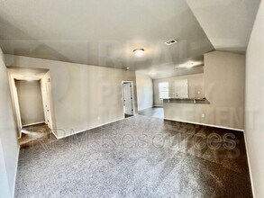 10429 NW 19th St in Oklahoma City, OK - Building Photo - Building Photo