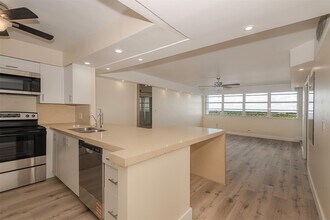 1400 S Ocean Dr in Hollywood, FL - Foto de edificio - Building Photo