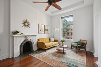 212 Washington St in Jersey City, NJ - Building Photo - Building Photo