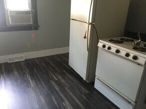 313 Dearborn Ave in Waterloo, IA - Building Photo - Building Photo