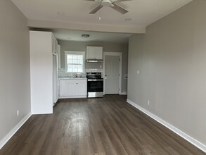 1613 Harry St in Victoria, TX - Building Photo - Building Photo