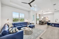 7142 Cayo Coco Ln in Naples, FL - Foto de edificio - Building Photo