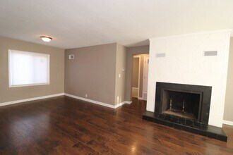 830 W 14th St in Junction City, KS - Building Photo - Building Photo