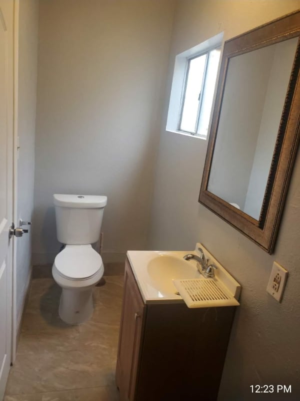 1067 S Herbert Ave in Los Angeles, CA - Building Photo - Building Photo