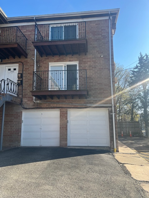 7508 Kiesel Terrace in North Bergen, NJ - Foto de edificio