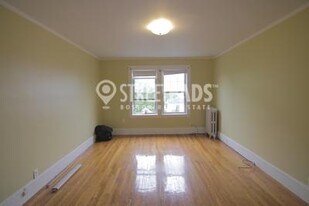 155 Summer St in Somerville, MA - Building Photo