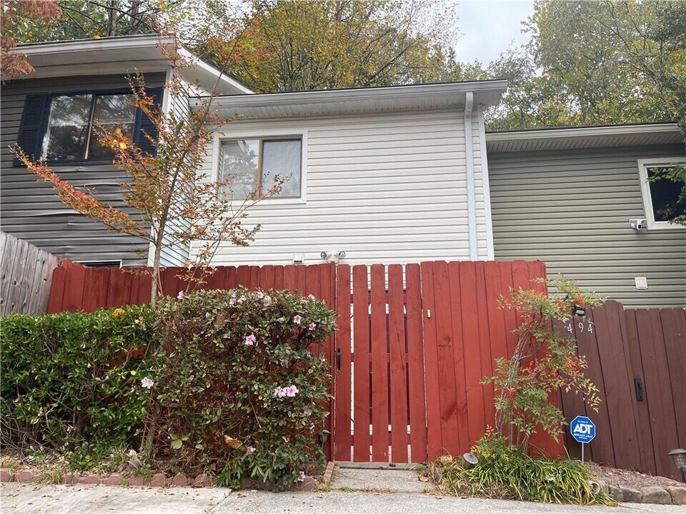 492 Granite Ridge Pl in Atlanta, GA - Building Photo