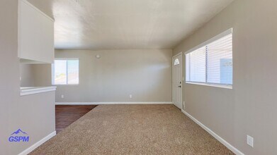 Fairmount Ave Apartments in San Diego, CA - Building Photo - Interior Photo