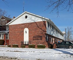 405 W Sycamore St in Columbus Grove, OH - Building Photo