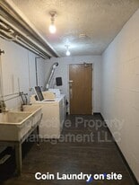 18450 Lahser Rd in Detroit, MI - Building Photo