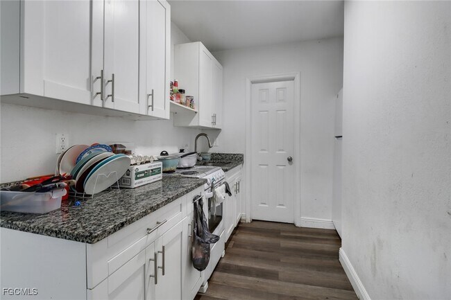 4180 Sabal Ln in Ft. Myers, FL - Building Photo - Building Photo