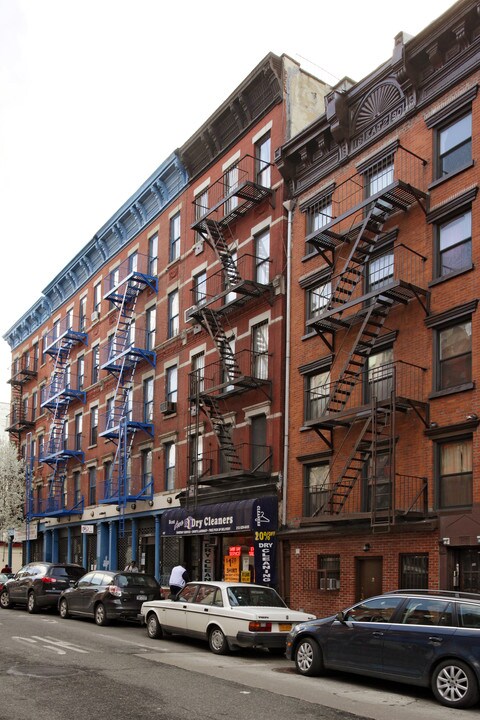 167 Avenue B in New York, NY - Building Photo