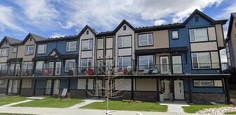 850 Belmont Drive SW in Calgary, AB - Building Photo