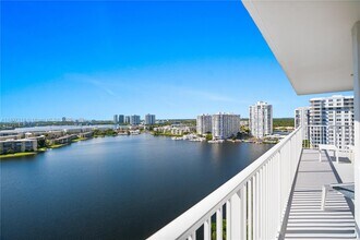 2851 NE 183rd St in Aventura, FL - Building Photo - Building Photo